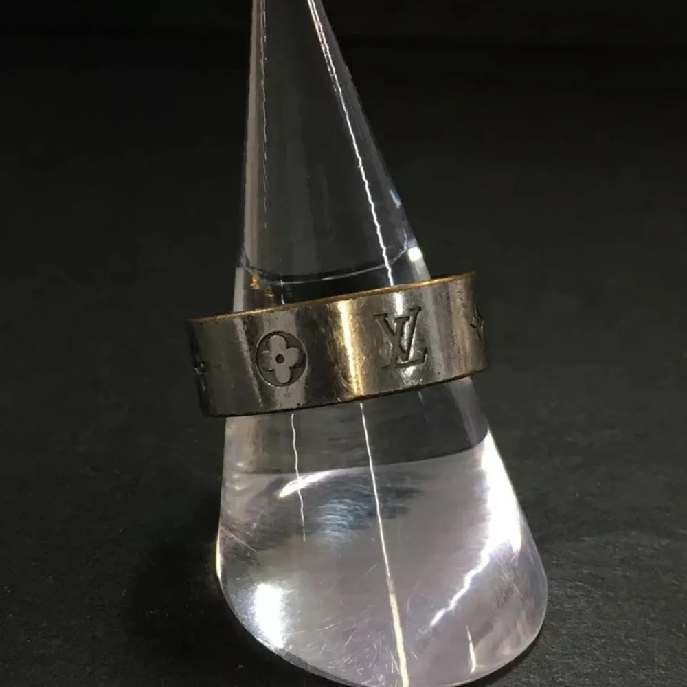 Authentic Louis Vuitton LV Instinct Silver Tone Ring ISO sz: 61 Large